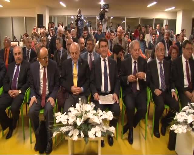 Bursa'nın Fethi Şenlikleri "Fatih Sultan Mehmet Dönemi Sempozyumu" ile başladı