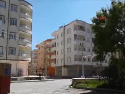 Nusaybin'de özel harekat polisi keskin nişancı tüfeği ile vuruldu