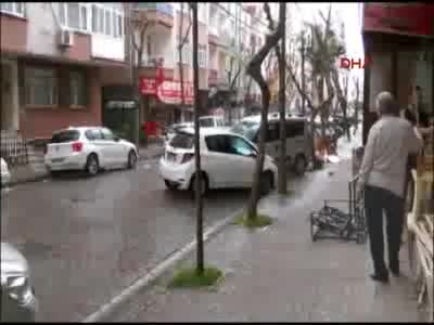 İstanbul'da dolu sürprizi