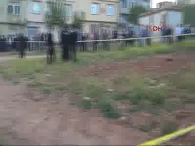 Kilis'e roket düştü, yaralılar var