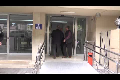 Özgecan'ın katillerine yapılan silahlı saldırının zanlıları adliyeye getirildi