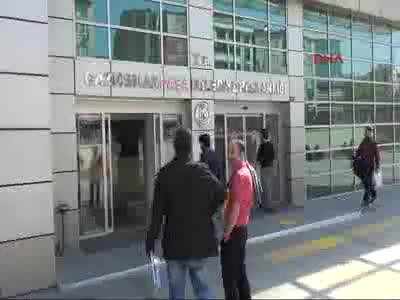 Belediye binasında ateş açıldı -2