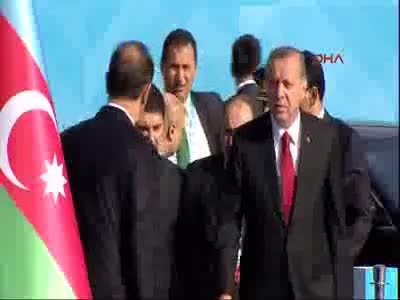 Cumhurbaşkanı Erdoğan, İslam Zirvesi'ne katılan liderleri karşıladı