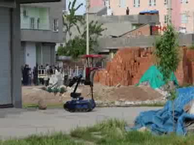 Bomba şüphesiyle durdurulan araç daha önce cinayette kullanılmış