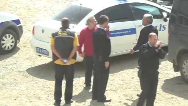 Bursa'da aracı çekilen kişi ortalığı birbirine kattı