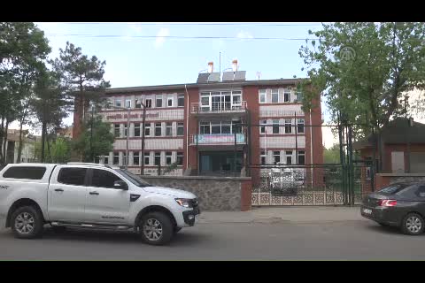 Teröristlerin attığı EYP'nin infilak etmesi sonucu yoldan geçen kişi yaralandı