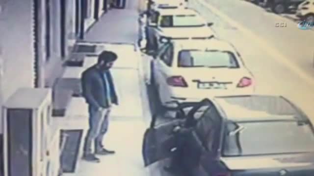 Eski nişanlısını vuran şahsın kaçma anı kamerada