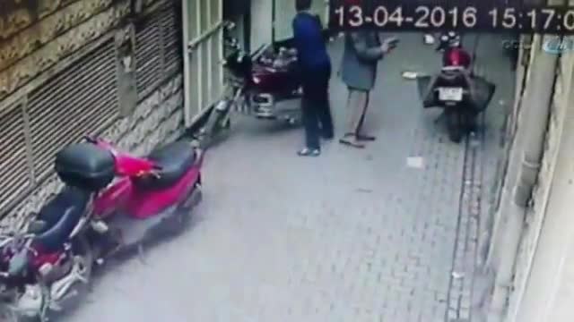 Motosiklet hırsızının rahatlığı şaşırttı