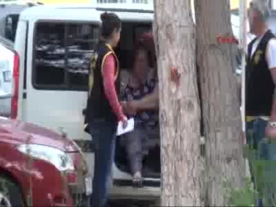 Evinde fuhuş yaptıran kadına suçüstü