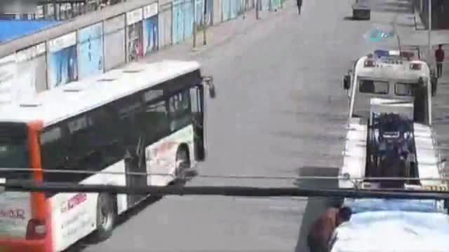 Otobüs dehşet saçtı