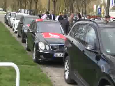 MHP Genel Başkan adayı Sinan Oğan'a Almanya'da konvoylu karşılama