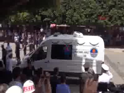 Şırnak'ta şehit olan Astsubay Murat Erdi Eker, Mersin'de son yolculuğuna uğurlandı