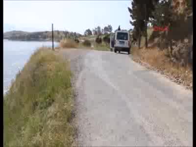 Otomobiliyle 30 metreden denize uçtu