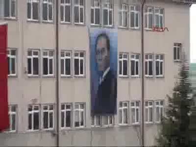 Bartın'da Atatürk posteri tepkisi