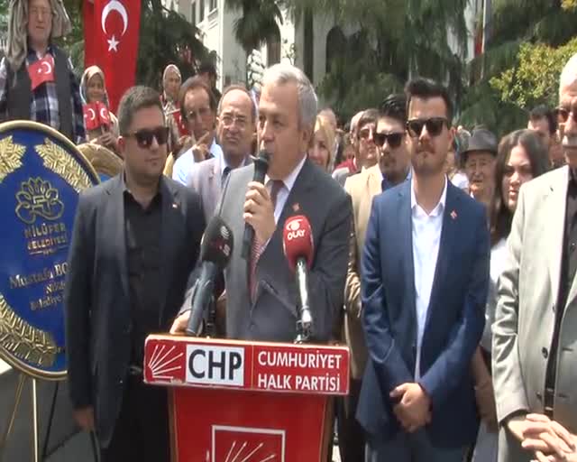 Bursalılar 23 Nisan'a sahip çıktı
