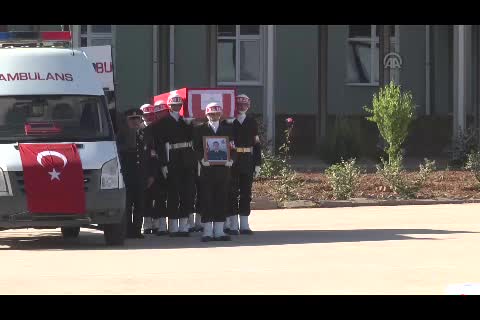 Şehit Uzman Onbaşı Hacımahmutoğlu için tören