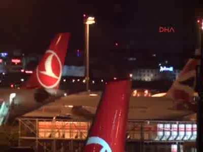 Kabin memuru şoka girince uçuş iptal oldu
