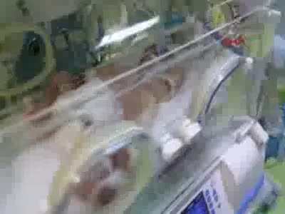 Doğumda bebeği oksijensiz bıraktığı öne sürülen ebe için suç duyurusu -2