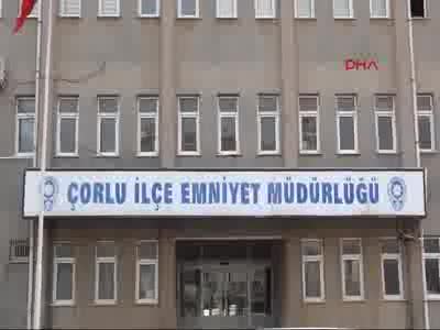 Tartıştığı sevgilisinin yüzünü bıçakla kesti