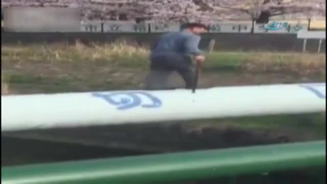 Yaşlı adam ölüme böyle meydan okudu