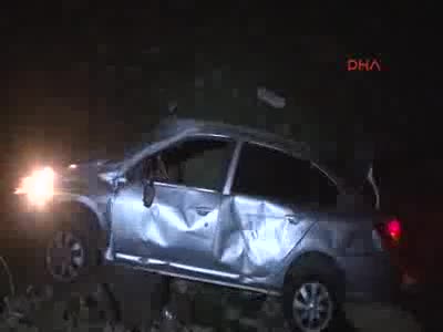 Babasından izinsiz aldığı otomobille kaza yaptı