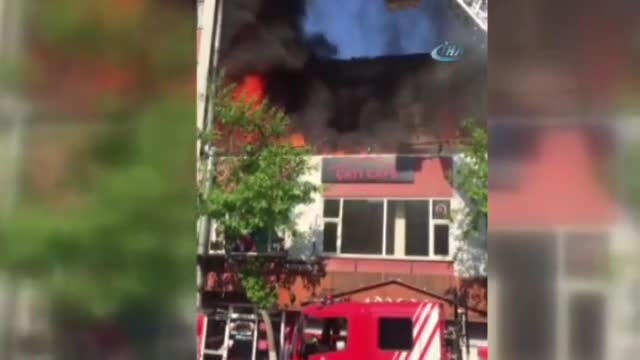 İstanbul'da kafe alev alev yandı
