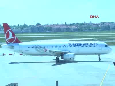 THY uçağı boşaltıldı