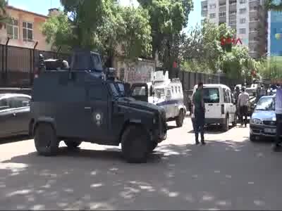 Diyarbakır'da askeri binaya el yapımı patlayıcı atıldı