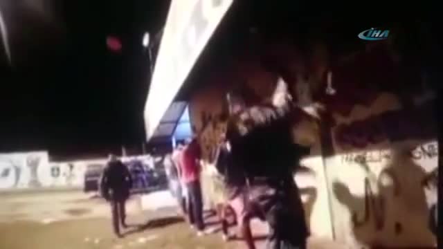 Polis şahsı böyle 'silkeledi'