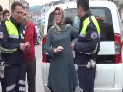 Hafif ticari aracın çarptığı lise öğrencisi yaralandı