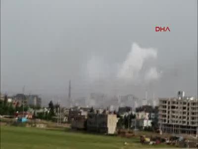 Nusaybin'de patlama ve silah sesleri