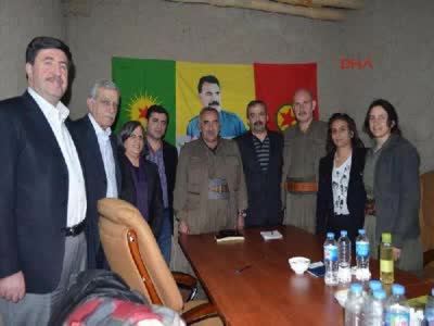 HDP'nin çözüm sürecindeki 'Kandil fotoğrafı' da fezlekelerde yeraldı