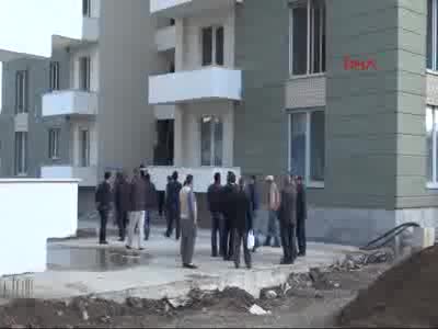 İlk iş gününde asansör boşluğuna düşen Afgan işçi öldü