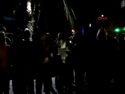 Foça'da da laiklik için insan zinciri