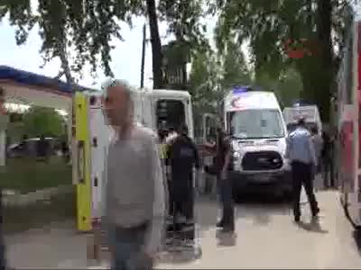 Dayak yemesine içerleyen halk otobüsü sürücüsü kalp krizi geçirdi 1 ölü 10 yaralı