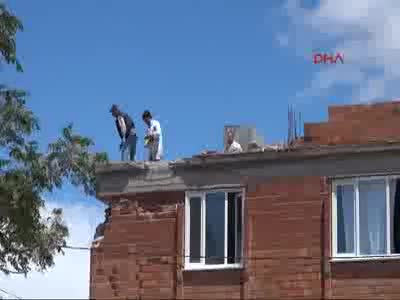 Kilis'e 2 roket atıldı
