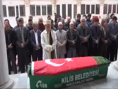 Kilis'te son roket kurbanı çocuk toprağa verildi