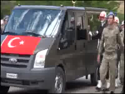 Uzman çavuş gözyaşları arasında toprağa verildi