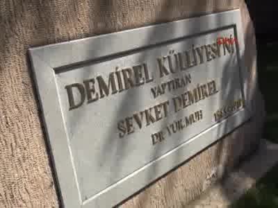 İşadamı Şevket Demirel yaşamını yitirdi