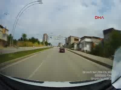 Trafikte yol vermeyen sürücüler tespit edilecek!