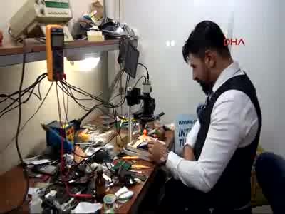 Cep telefonu ekranını gözlükle görünür hale getirdi