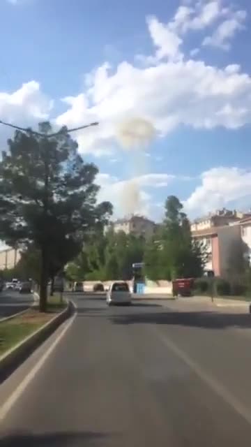 Diyarbakır kent merkezinde patlama! - 2