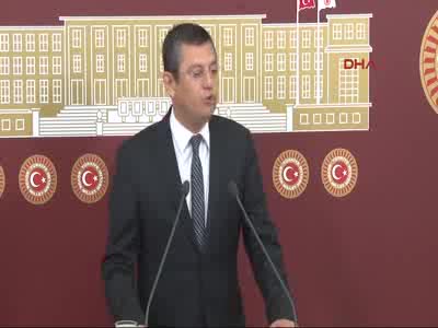 Özgür Özel, TBMM'de basın toplantısı düzenledi - 2