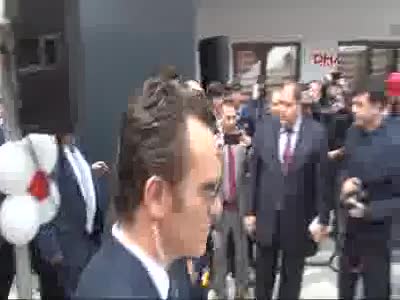 Müezzinoğlu: Ak Parti milletin partisidir ve Erdoğan bu milletin lideridir