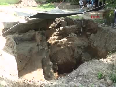 İnşaat temelinde bulunan mezar Bizans dönemine ait çıktı