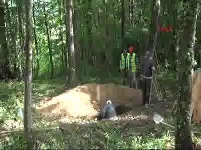 Şehit annesi oğlunun silah arkadaşlarını görünce feryat etti