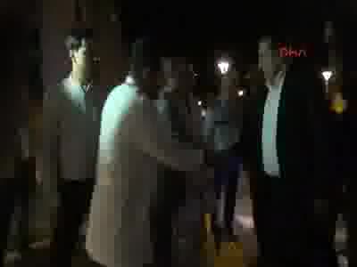 Şanlıurfa Valisi, yaralı polisi ziyaret etti