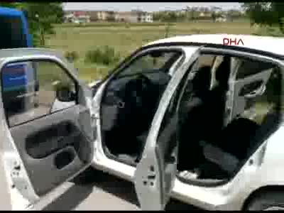 Otomobile gizlenmiş Bonzai paketini Narkotik köpeği Rüzgar buldu