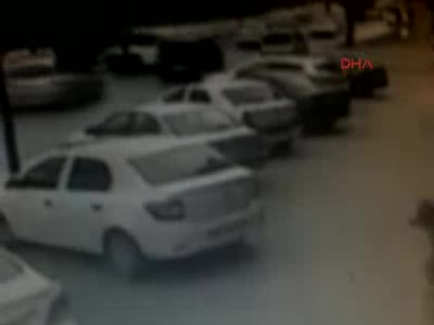 Sancaktepe'de saldırısı sonrası hasar tespit çalışmaları