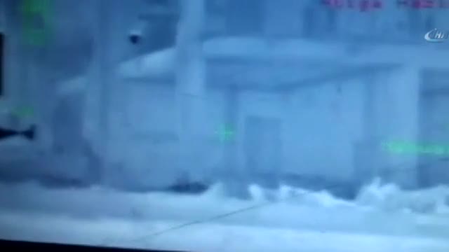 Teröristin vurulma anı kamerada